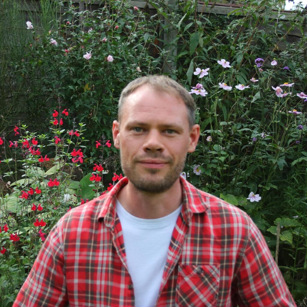 Author Thomas Waddingston